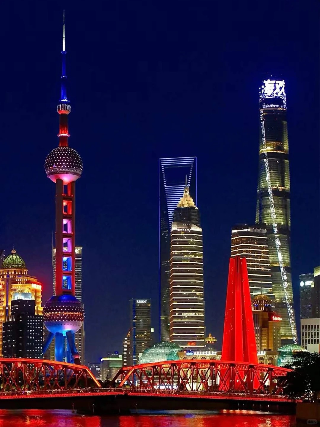 BDSD吾界设计 | 在上海之巅喜摘金腾奖年度设计大奖